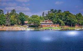 Ruttgers Bay Lake Lodge